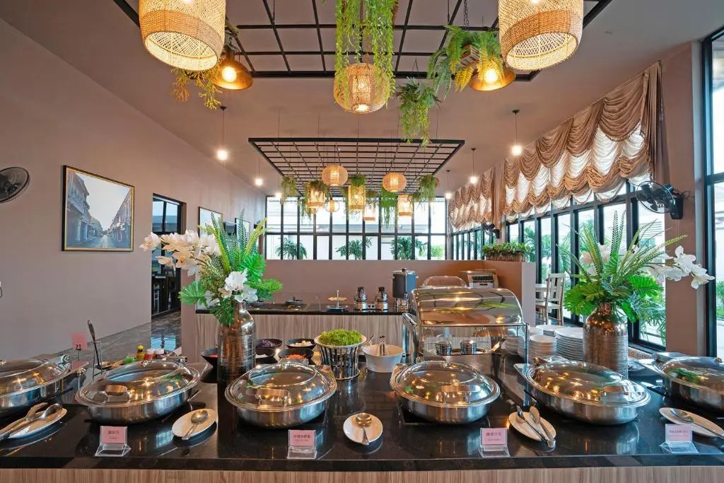 Gold Chariot Pool Villa, Phuket - SHA Plus Certified