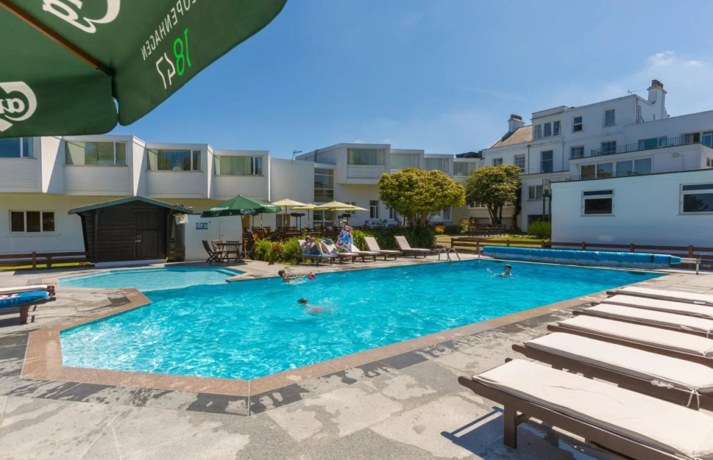 La Collinette Hotel, Cottages & Apartments