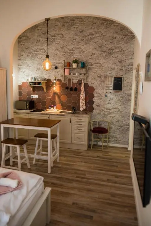 All In Apartman IV
