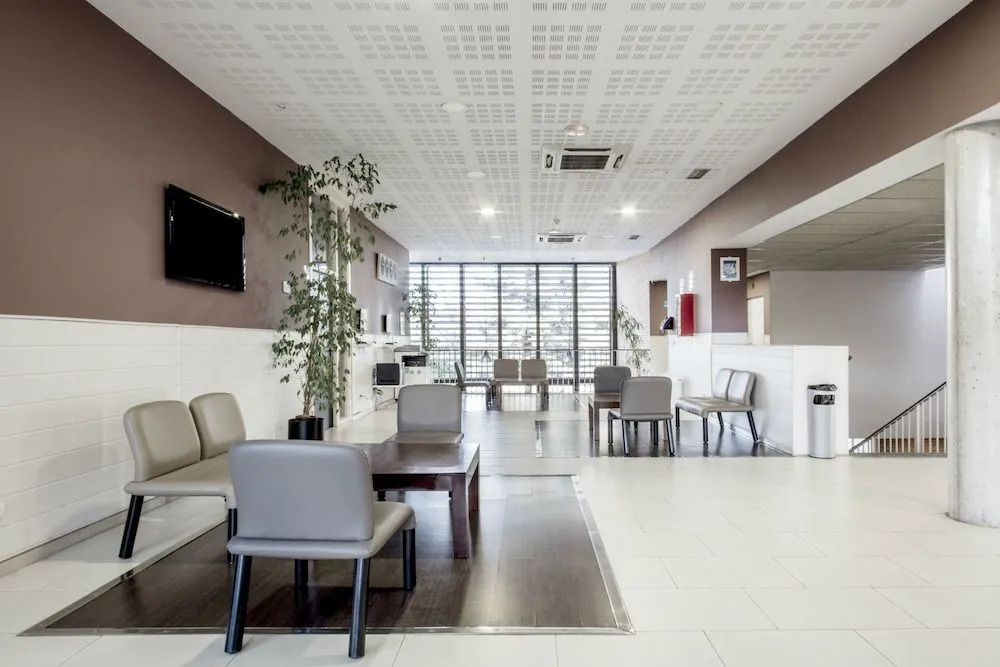 Residencia Universitaria Resa Giner de Los Ríos