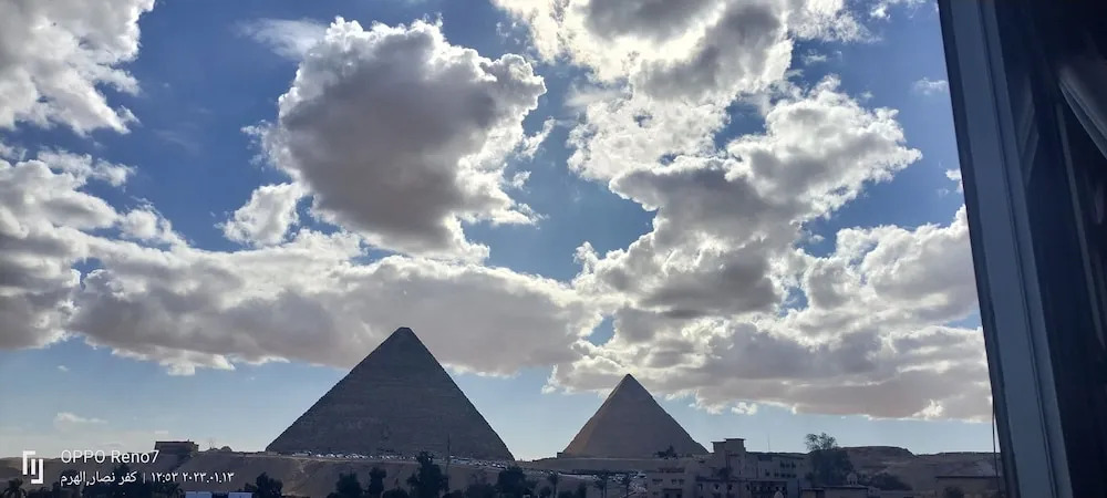 King Pyramids View Hotel
