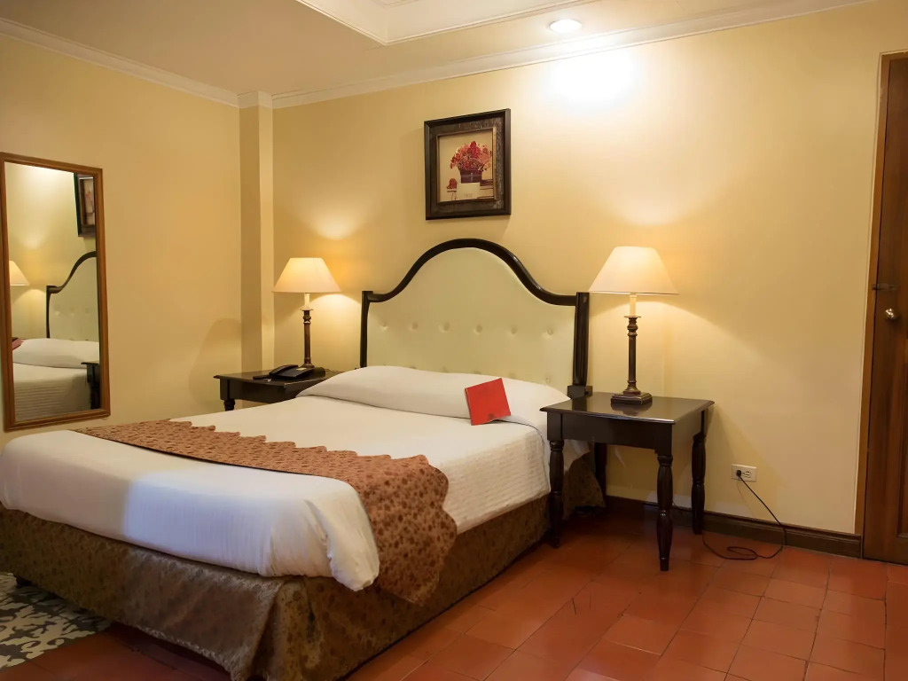 White Knight Hotel Intramuros