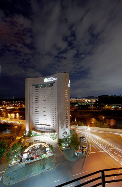 Niagara Hotel