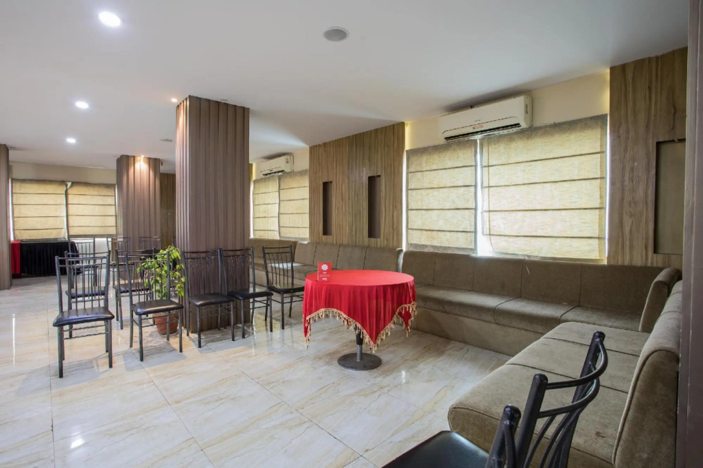 OYO 1546 The Sensation Hotel
