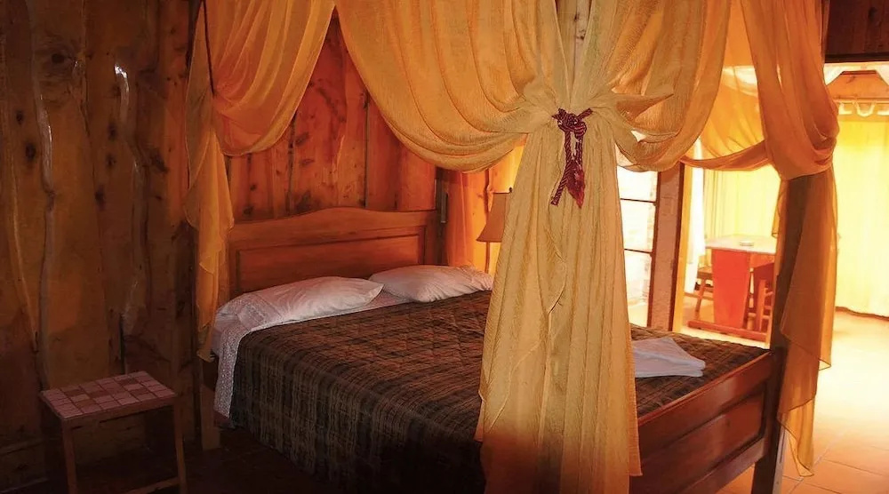 Hotel El Portico