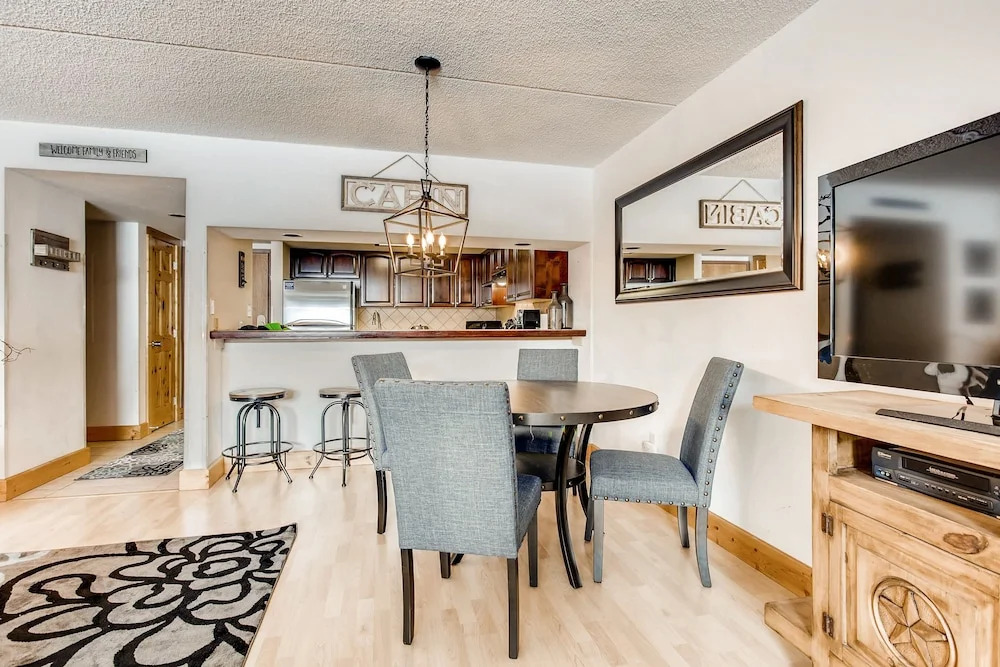 168 Ten Mile Circle Condo Unit 291 2 Bedrooms 1 Bathroom Condo