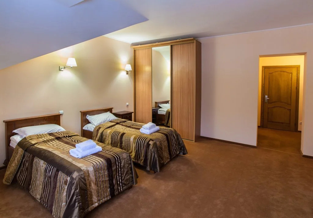 Home Hotel