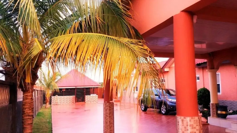 Golden Simcha Hotel