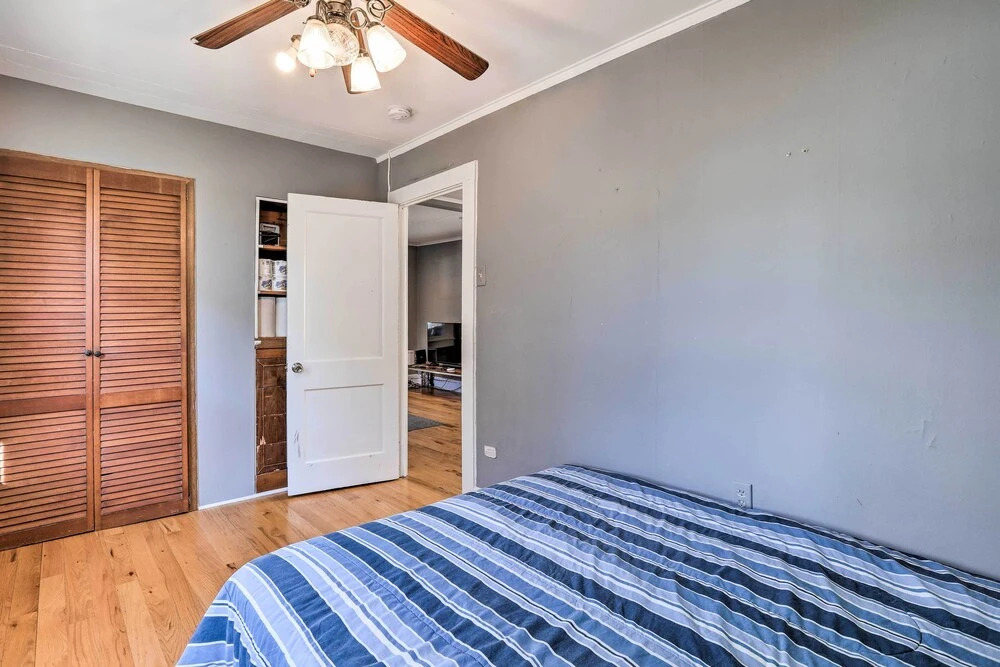 Pet-friendly Belmar Cottage < 1 Mi to Beach!