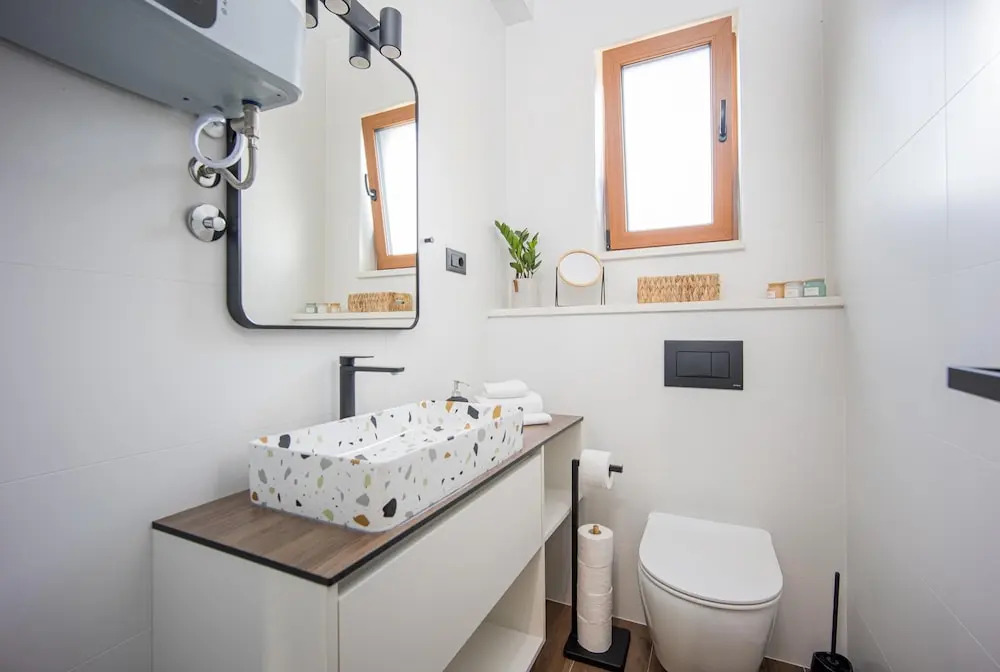 Oleander Urban Suites, high-speed internet, beach at 250, PET friendly