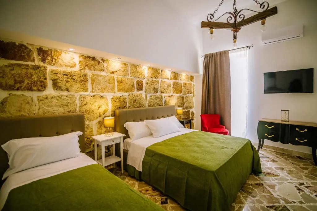 Regina Elena Rooms