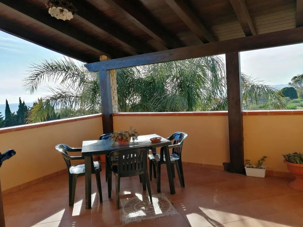 Apartment With 3 Bedrooms in Agrigento, With Wonderful sea View, Shared Pool, Furnished Terrace - 200 m From the Beach