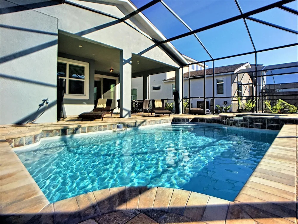Laguna Villa by Florida Spirit