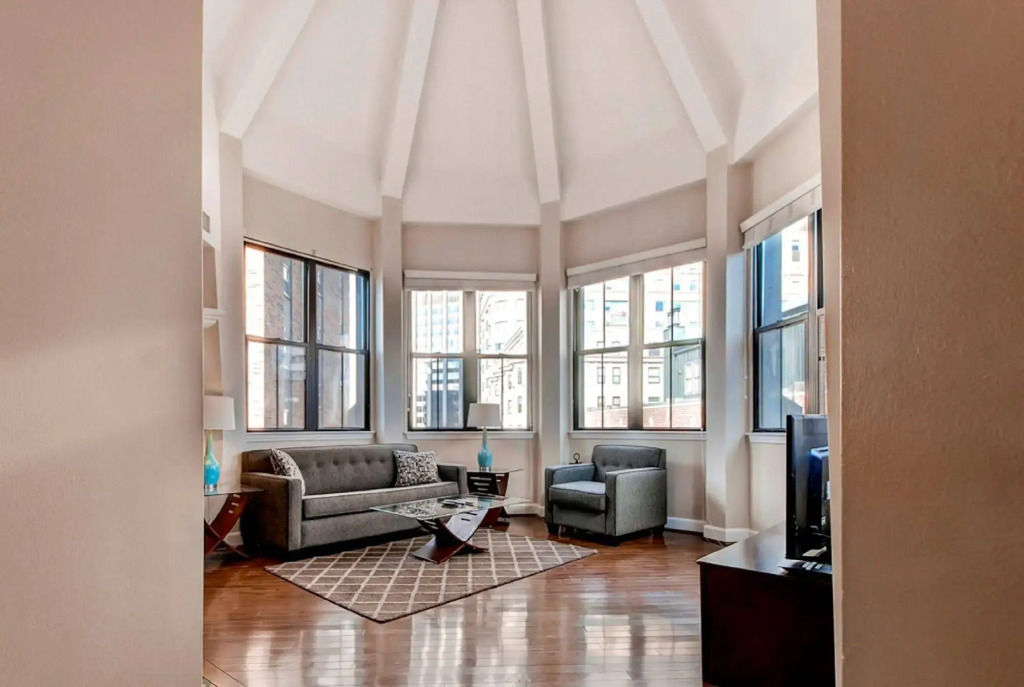 Global Luxury Suites at Back Bay