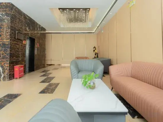 Yining Development Zone Licheng Ruixuan Hotel (Yining Airport)