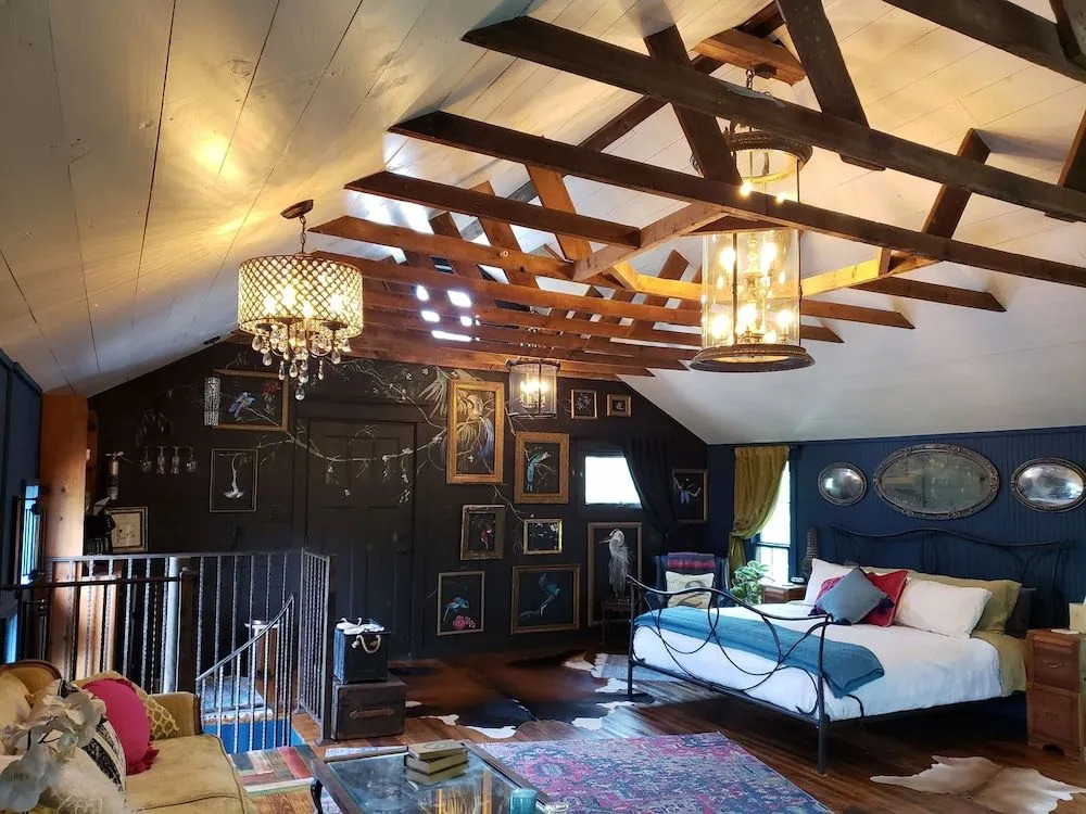 Cedar Oaks Inn LLC