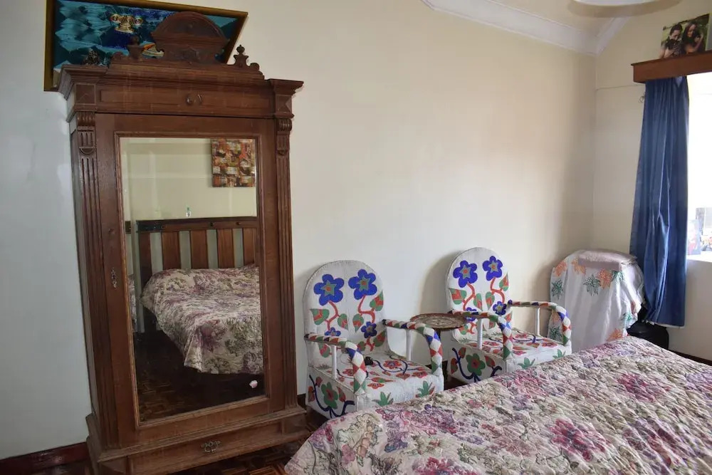 Bustani Apartment