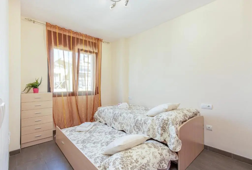 Apart-rent Apartamento Mimoses 3º