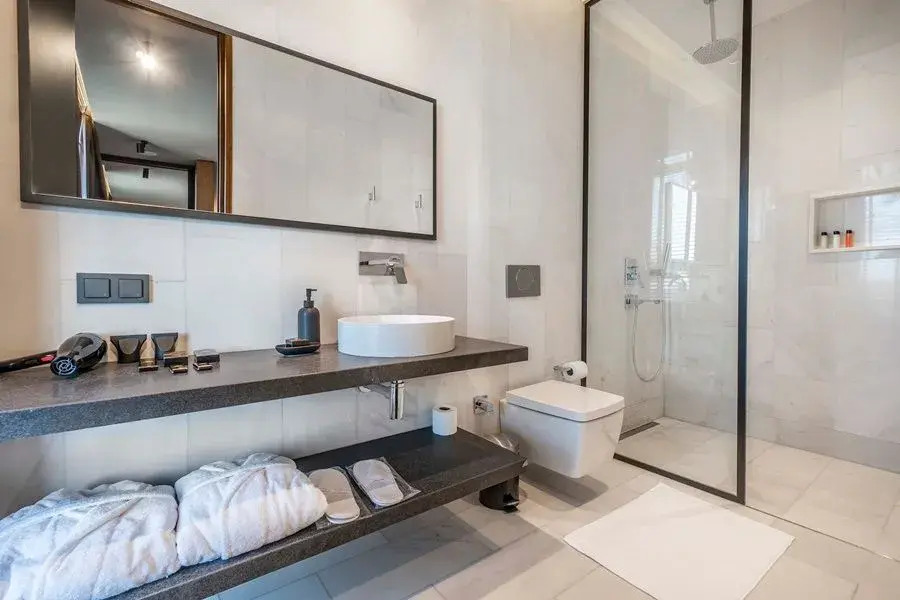 Red Rock Hotel & Suites By Selseve