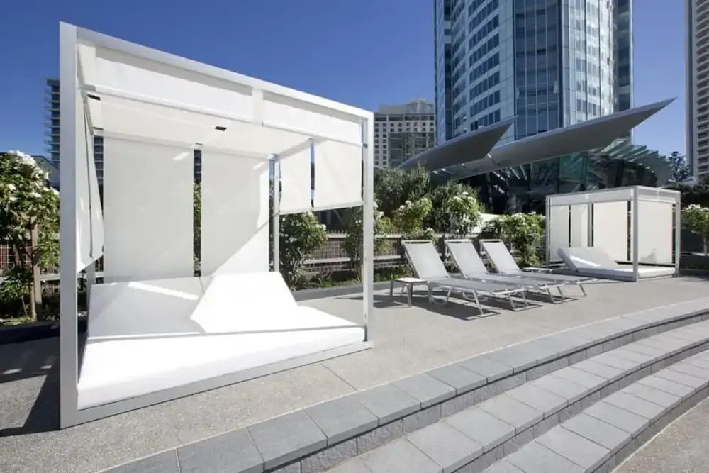Scenic 2-bed With Pool, Gym