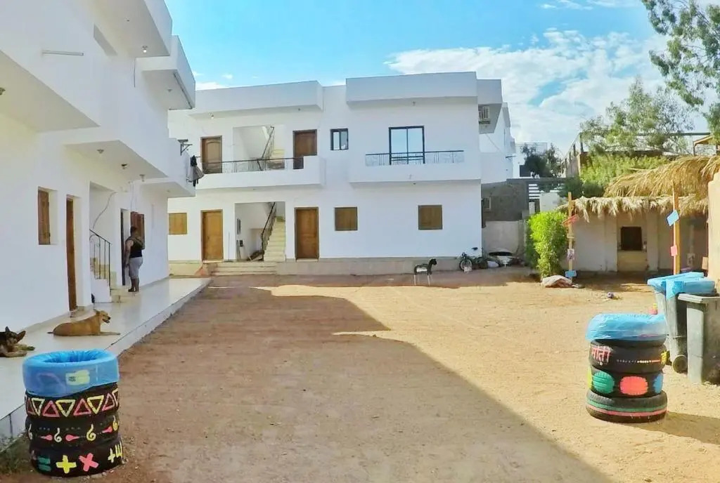 A5ena House