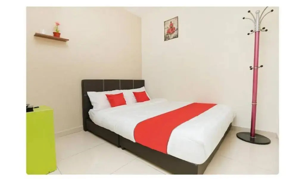 OYO 89902 Semerah Suites Homestay