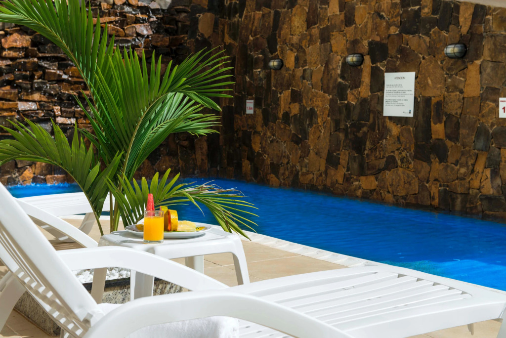 ARAMI HOTEL & LODGE