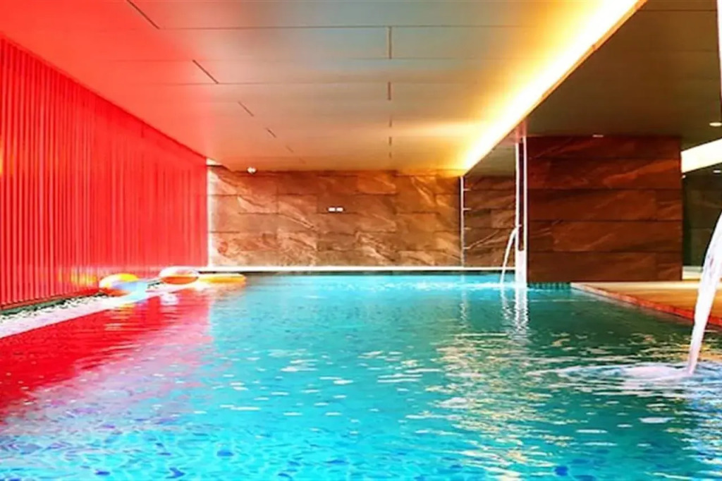 Red Hotel Cubao, Quezon City