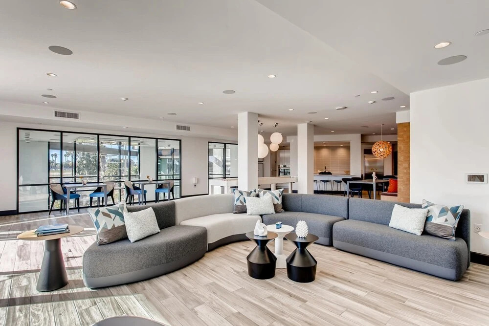 Pacific Beach Luxury Suites by Barsala