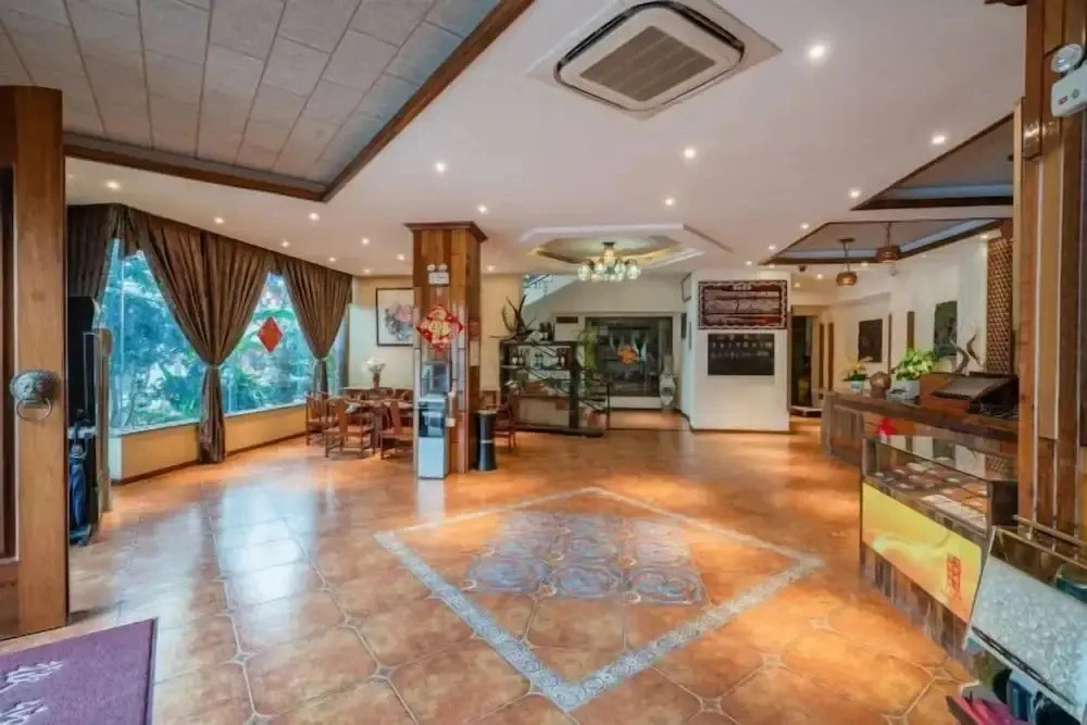 Mengla Lanna Resort Hotel