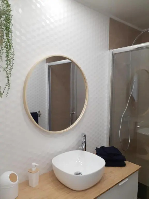 Magnifique Studio Face Mer Avec Place Privative. (Adults Only)