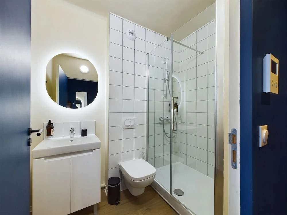 Mercure Gentilly .