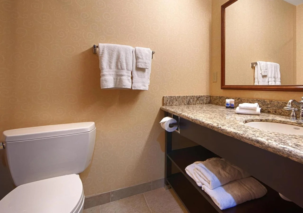 Best Western Plus Ticonderoga