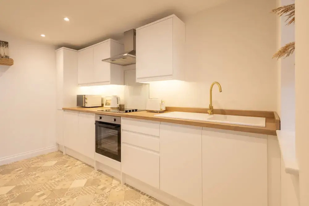 Host Stay Apartment 1 King s Court