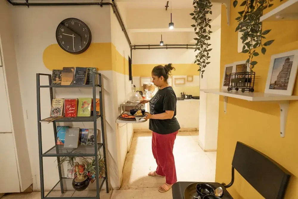 Locomo Hostel Express - Stay Work Eat