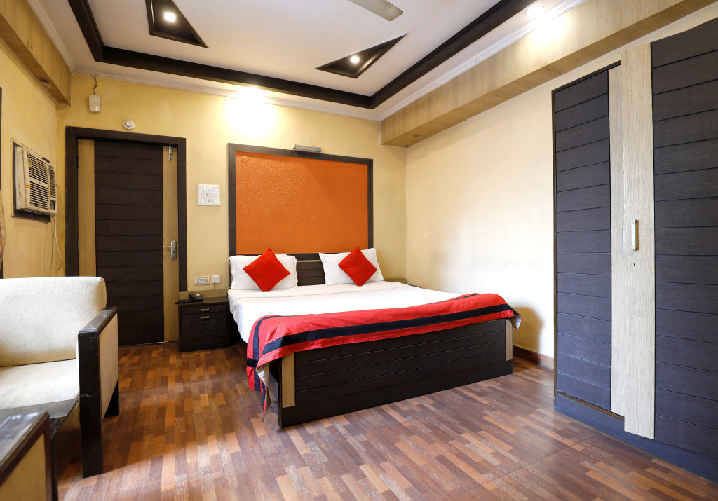 Hotel Trimoorti