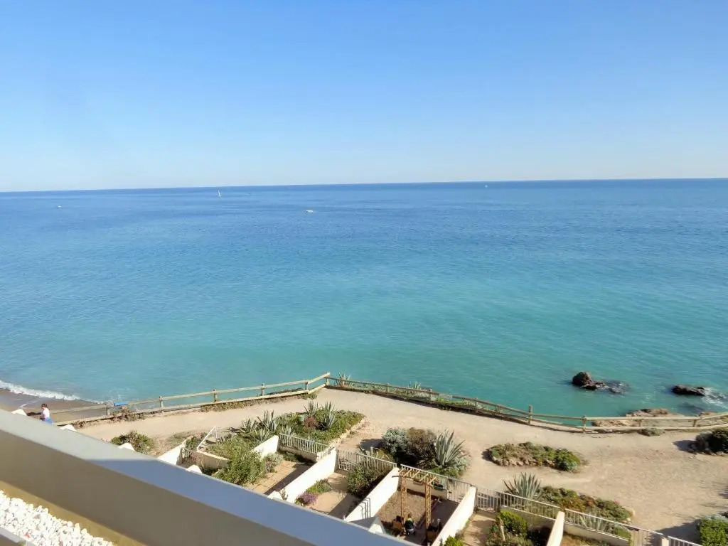40 M², 1Ere Ligne Mer, Dernier Etage Avec Ascenseur
