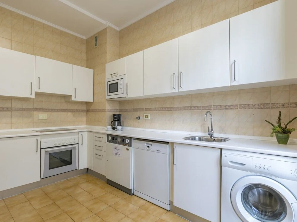 Gran Via 3 by Forever Rentals. 3 Bedroom Apartment With Wifi in Abando. Groups