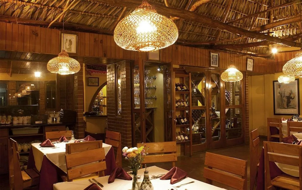 Hotel Dos Mundos Panajachel