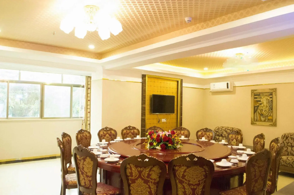 NanFeng Hotel