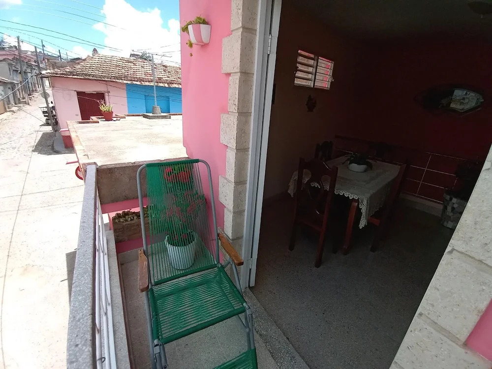 Amistad Mirely TRINIDAD