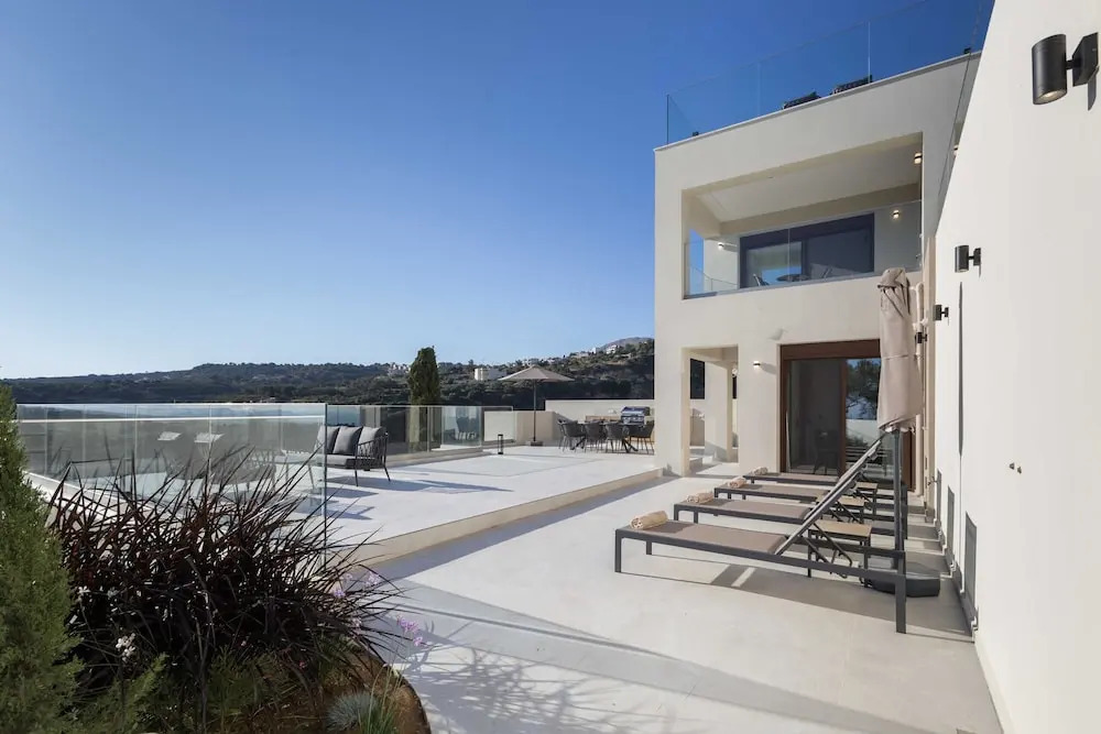 Villa Santa Ιrini 3 - With Heated Pool