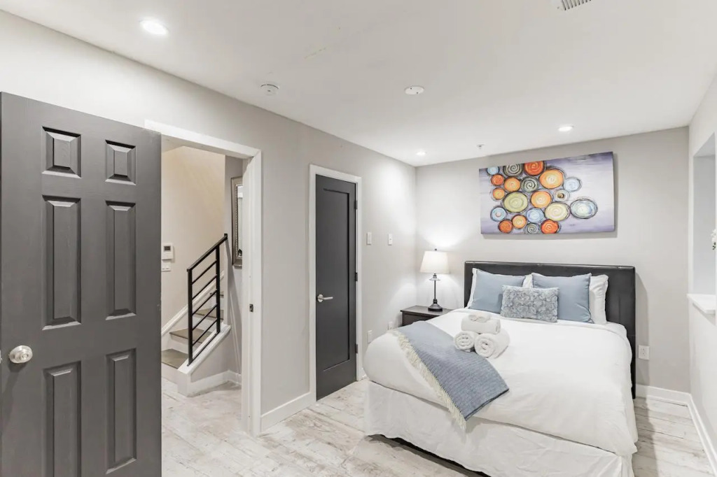 755 Capitol - A  Exquisite 3 bedroom home in Fairmount