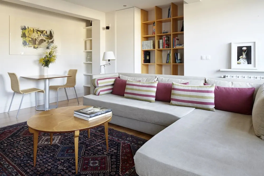 Araba Attic by FeelFree Rentals