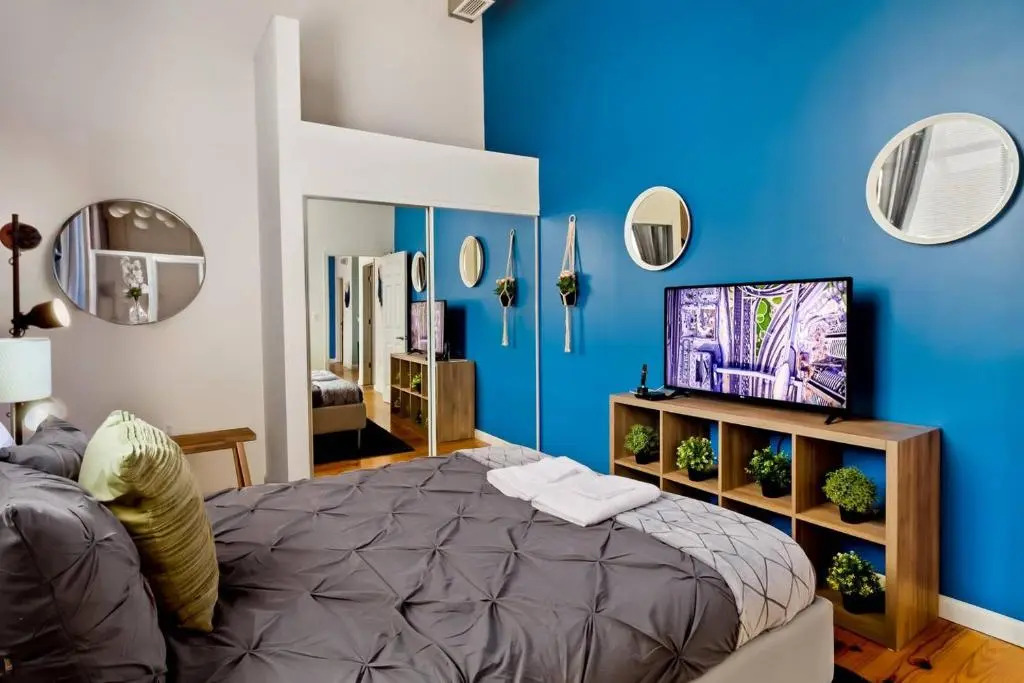 Trifecta Historic Brick 2BR Getaway Superhost