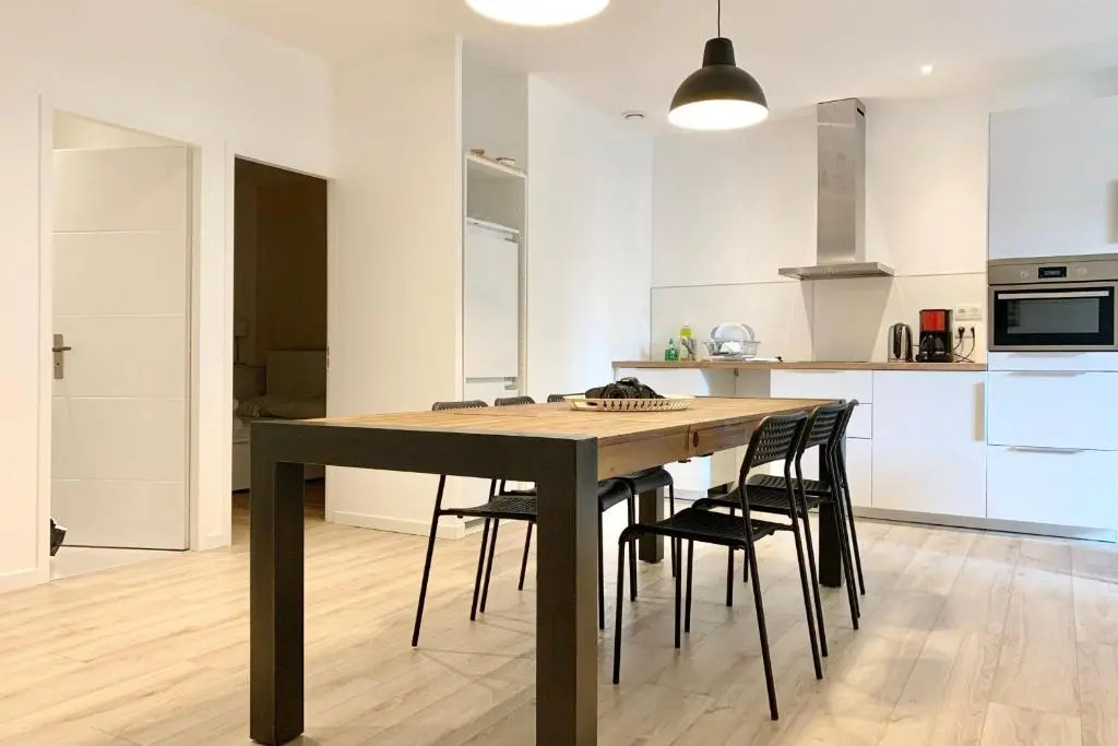 Heart of the city center Spacious T3 totally renovated ! #BC