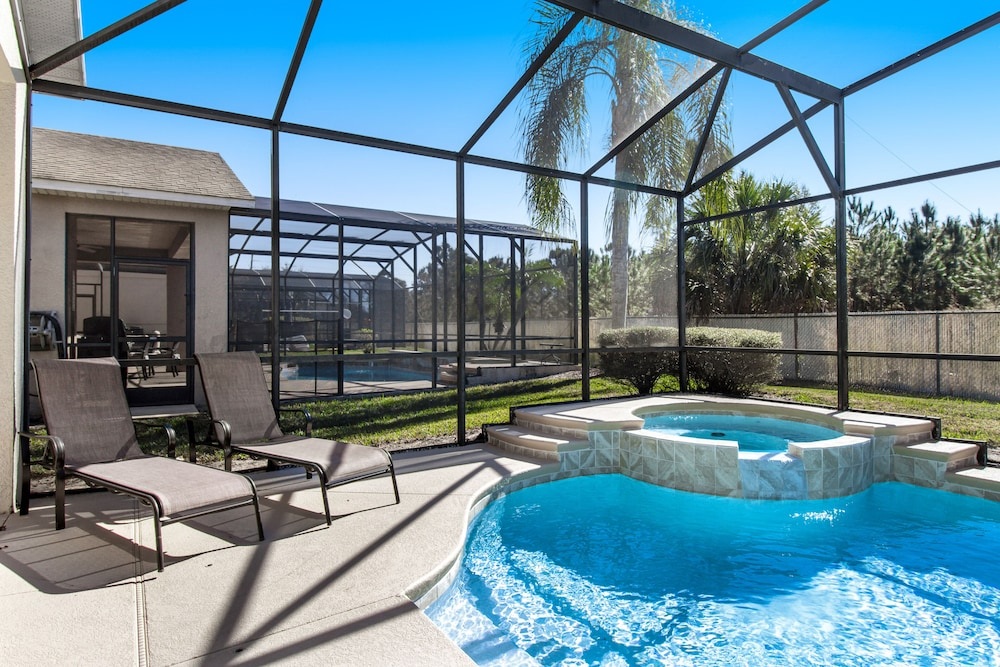 Spacious and Inviting Home With Private Pool, Central AC, and Washer/dryer