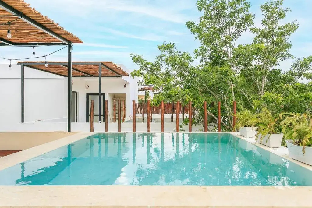 3 Story Home with Private Roof Pool and Tropical Views