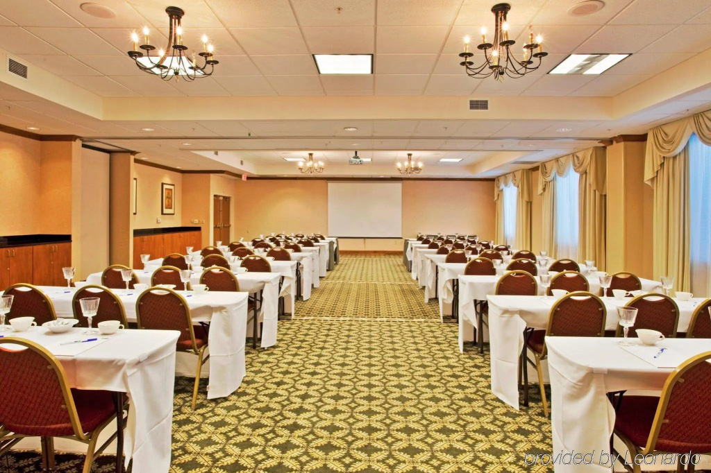 Holiday Inn Express Hotel & Suites New Tampa I-75 by IHG
