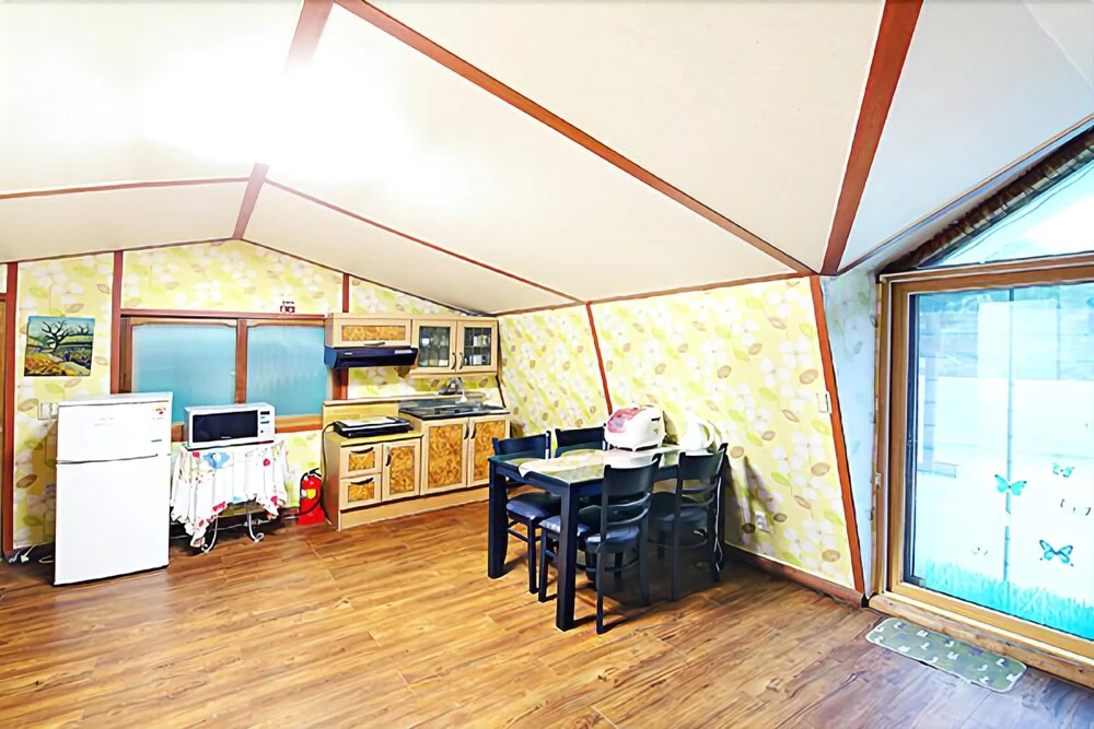 Jung Pension